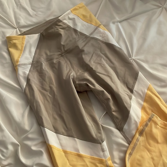 Old Navy leggings - Picture 3 of 3